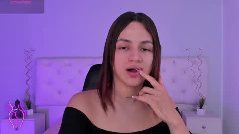 Aron cruz  online show from 28, 12, 2024