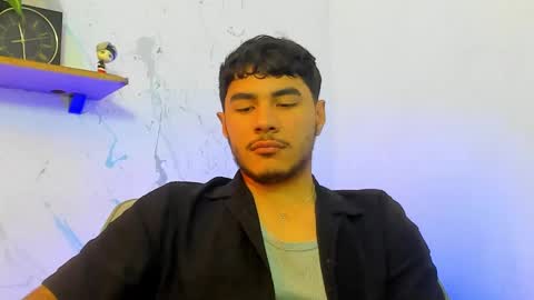 Snapshot of aron_summer chatting on 4, 10, 2025 Aron online show from 4, 10, 2025