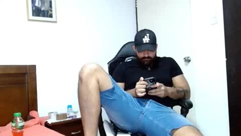 aronmiller online show from 21, 10, 2025