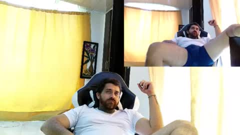 Snapshot of aronmiller404 chatting on 12, 5, 2026 aronmiller online show from 12, 5, 2026