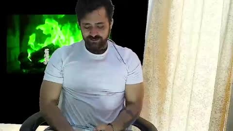Snapshot of aronmiller404 chatting on 22, 5, 2026 aronmiller online show from 22, 5, 2026