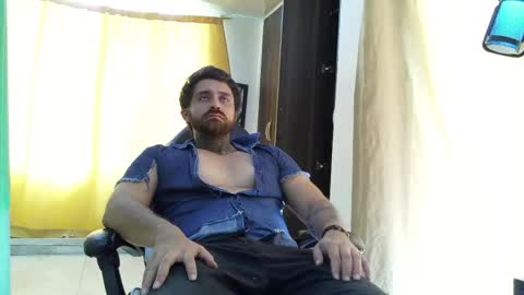 Snapshot of aronmiller404 chatting on 31, 5, 2026 aronmiller online show from 31, 5, 2026