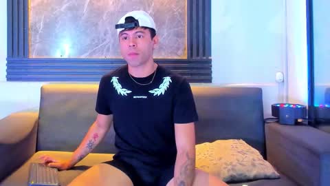 Aroon   online show from 27, 11, 2025