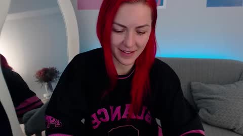 arri_ella online show from 18, 9, 2025