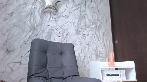   online show from 16, 10, 2025