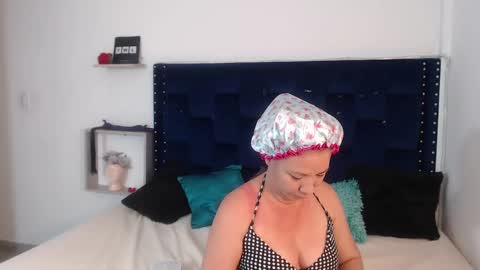 Snapshot of artemiza_love_ chatting on 24, 2, 2025 artemiza online show from 24, 2, 2025