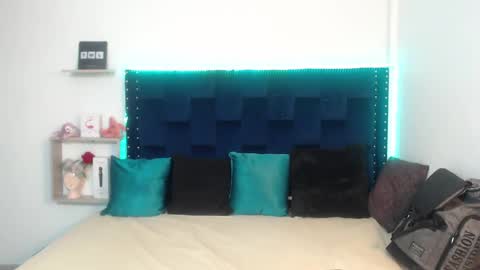 Snapshot of artemiza_love_ chatting on 4, 3, 2025 artemiza online show from 4, 3, 2025