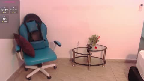 Snapshot of artemiza_love_ chatting on 8, 3, 2025 artemiza online show from 8, 3, 2025