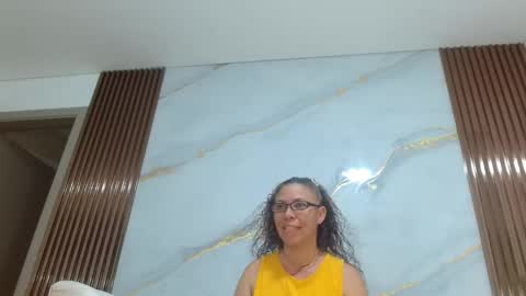 Snapshot of artemiza_love_ chatting on 19, 9, 2025 artemiza online show from 19, 9, 2025