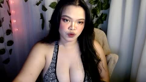 Snapshot of arthemist11 chatting on 4, 7, 2026 monica online show from 4, 7, 2026