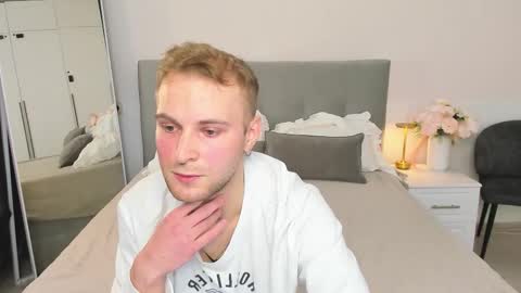 Arthur online show from 26, 11, 2025