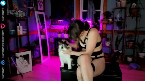 Snapshot of artiepaints chatting on 13, 12, 2024 Artie Paints online show from 13, 12, 2024