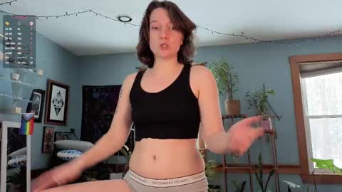 Snapshot of artiepaints chatting on 13, 2, 2025 Artie Paints online show from 13, 2, 2025