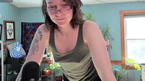 Snapshot of artiepaints chatting on 14, 2, 2025 Artie Paints online show from 14, 2, 2025