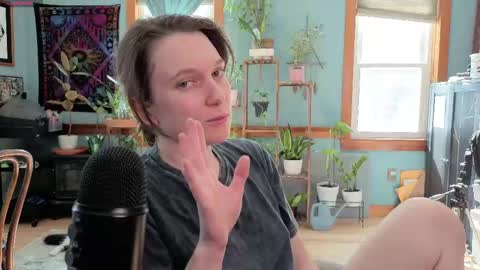 Snapshot of artiepaints chatting on 24, 2, 2025 Artie Paints online show from 24, 2, 2025