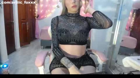 Daniela Jaramillo online show from 16, 11, 2025