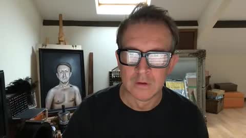 Snapshot of artisterotic chatting on 14, 10, 2025 artisterotic online show from 14, 10, 2025