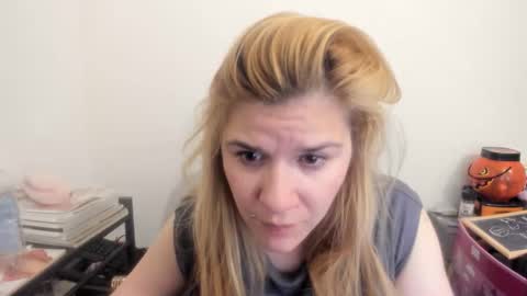 MIA online show from 6, 4, 2026