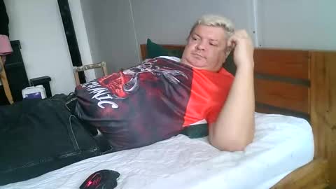 Snapshot of artuditu55 chatting on 14, 10, 2025 artuditu36 online show from 14, 10, 2025