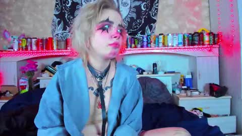 Snapshot of aru_koto chatting on 15, 9, 2025 Aru online show from 15, 9, 2025