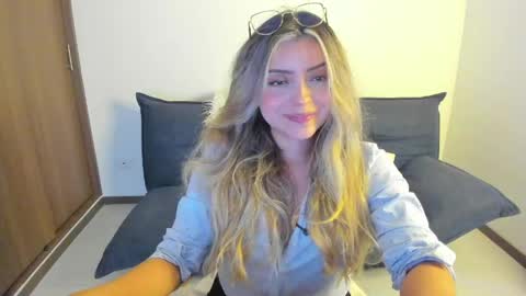 Snapshot of ary_cam230 chatting on 14, 5, 2026 Zahaara online show from 14, 5, 2026