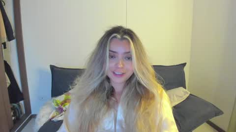 Snapshot of ary_cam230 chatting on 16, 5, 2026 Zahaara online show from 16, 5, 2026
