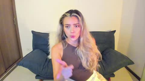 Snapshot of ary_cam230 chatting on 21, 5, 2026 Zahaara online show from 21, 5, 2026
