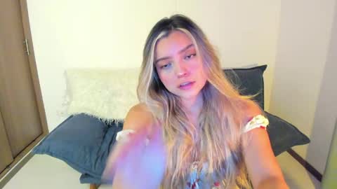 Snapshot of ary_cam230 chatting on 5, 6, 2026 Zahaara online show from 5, 6, 2026