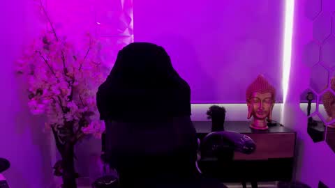 Ary Cooper online show from 5, 1, 2025