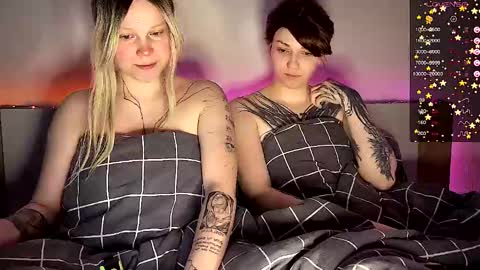 Snapshot of arya_stark7 chatting on 9, 2, 2025 Arya brunett and Cassie blond online show from 9, 2, 2025