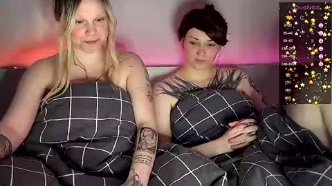 Snapshot of arya_stark7 chatting on 4, 3, 2025 Arya brunett and Cassie blond online show from 4, 3, 2025