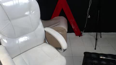 Snapshot of aryahmoon chatting on 18, 2, 2026 aryahmoon online show from 18, 2, 2026