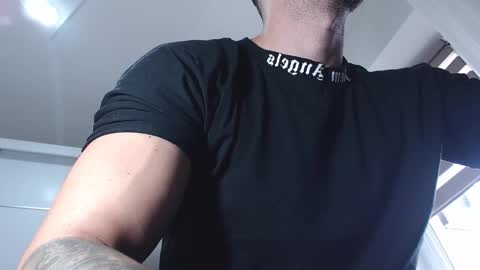 AryanAian1 online show from 5, 11, 2025