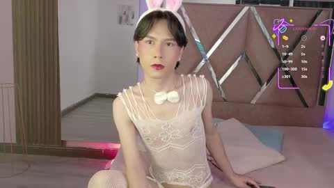 Ash Femboy online show from 15, 10, 2025