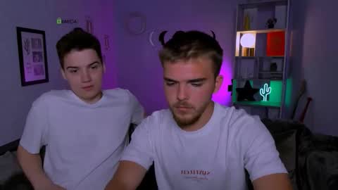 ash_raven_ online show from 9, 9, 2025