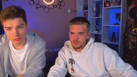 ash_raven_ online show from 16, 9, 2025