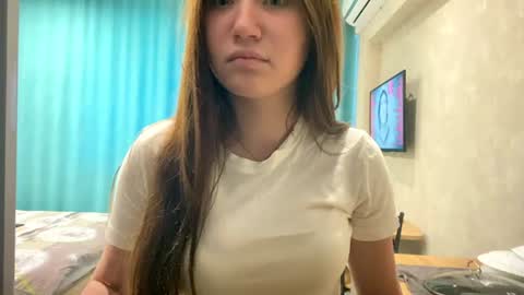 Snapshot of ashariedl chatting on 4, 8, 2026 Eva online show from 4, 8, 2026
