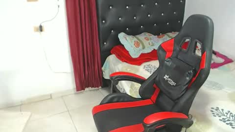 ashelyhots9inches online show from 20, 2, 2026