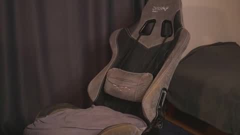 Jerk Machine online show from 12, 2, 2026