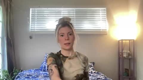Ashlee online show from 21, 2, 2026