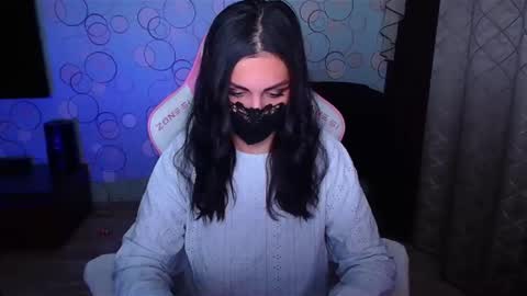   Yasmina   online show from 1, 11, 2025