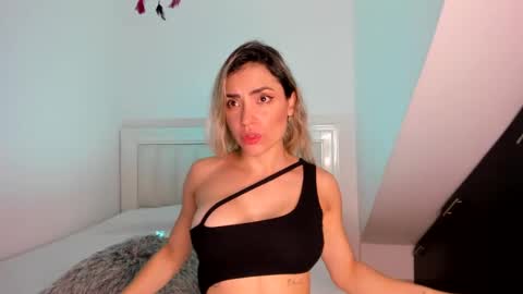 Snapshot of ashley_blair chatting on 21, 2, 2025 ashley_blair online show from 21, 2, 2025