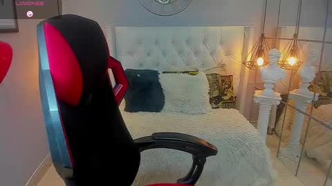 Snapshot of ashley_candy8 chatting on 5, 10, 2025 ashley_candy8 online show from 5, 10, 2025