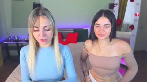 Snapshot of ashley_crashly chatting on 15, 10, 2025 Alina online show from 15, 10, 2025