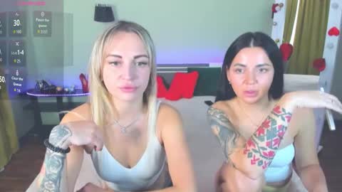 Snapshot of ashley_crashly chatting on 31, 10, 2025 Alina online show from 31, 10, 2025