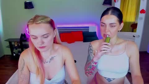 Snapshot of ashley_crashly chatting on 18, 7, 2026 Alina online show from 18, 7, 2026