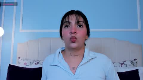 Ashley Foxx online show from 3, 3, 2026