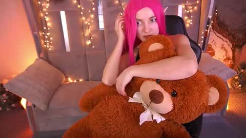 ashleybaee online show from 10, 3, 2026