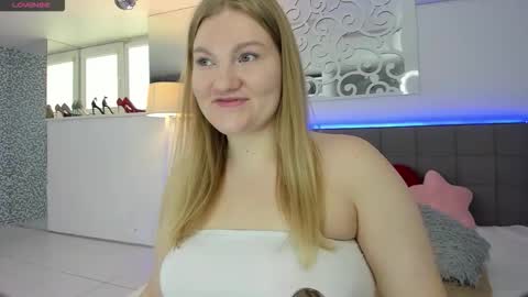 AshleyJonse online show from 6, 10, 2025