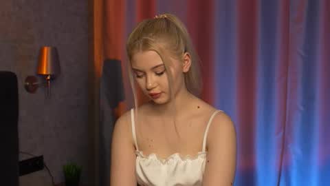 Ashley online show from 30, 11, 2025